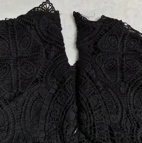 Crochet Top Lace Blouse Women's Rebellion Size Medium Black NWOT - Picture 3 of 8